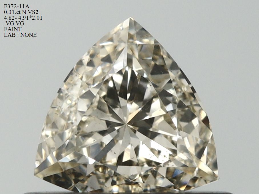 Prírodný diamant trillion,...