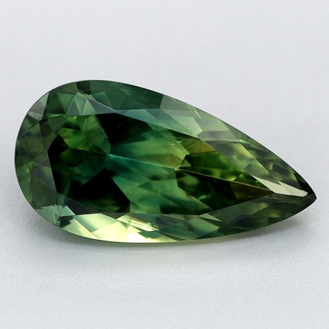 Szafir 1,35 ct, wielobarwny, szlif gruszka