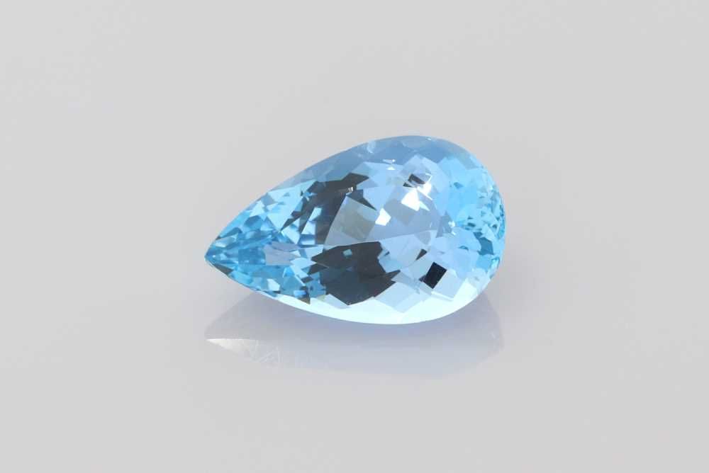 AQUAMARINE FACETED 3.57ct BLUE Vivid BLUE SI MOZAMBIQUE NONE