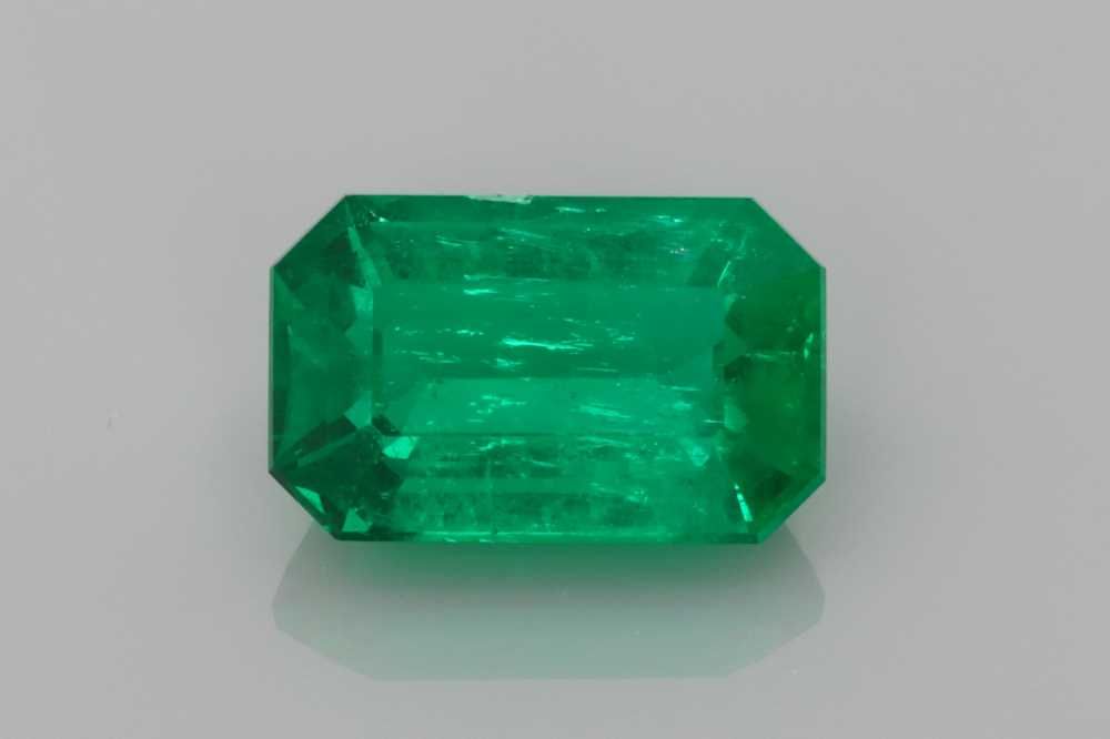 1.8 ct Emerald emerald