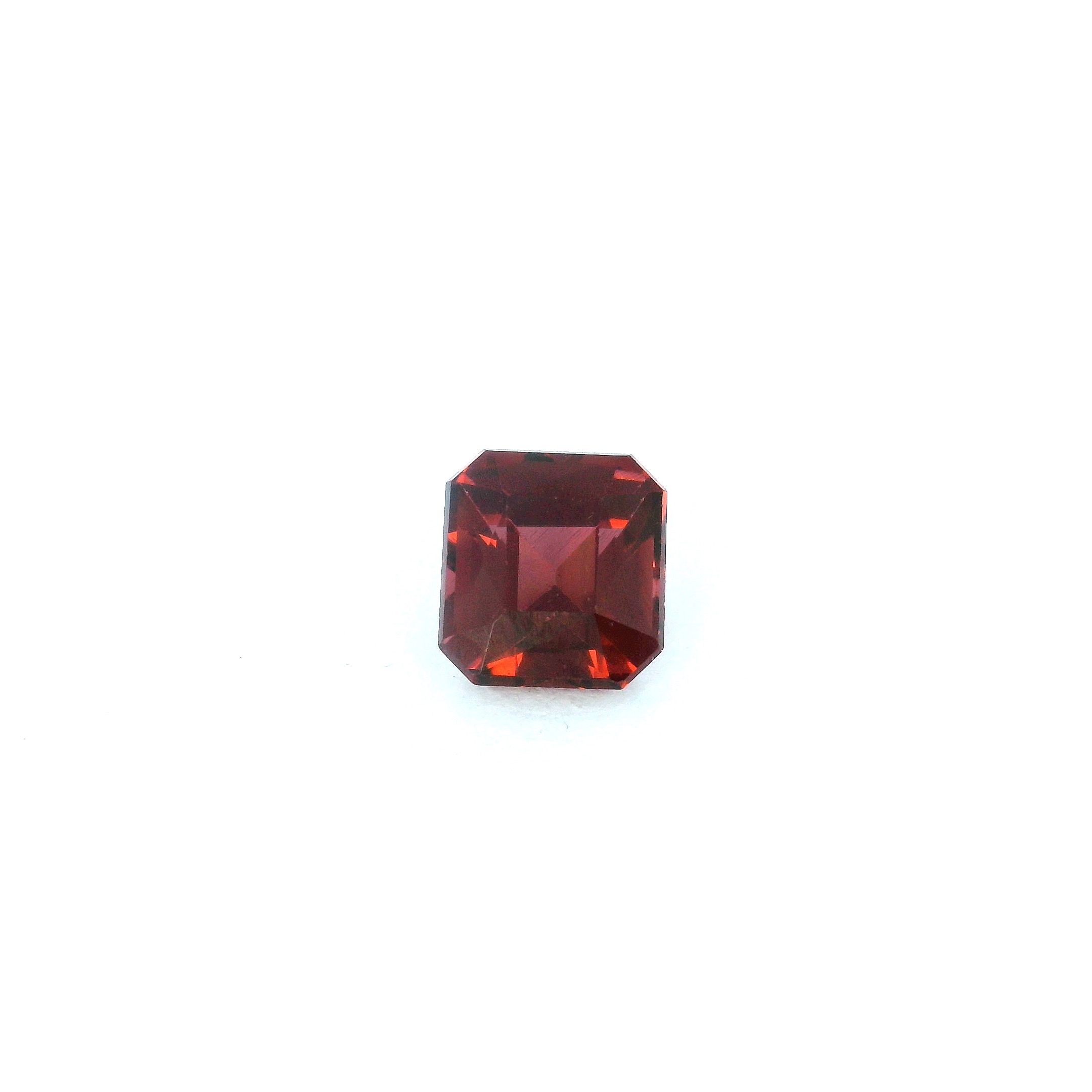 Granat 1,61 ct, różowy, szlif ośmiokątny