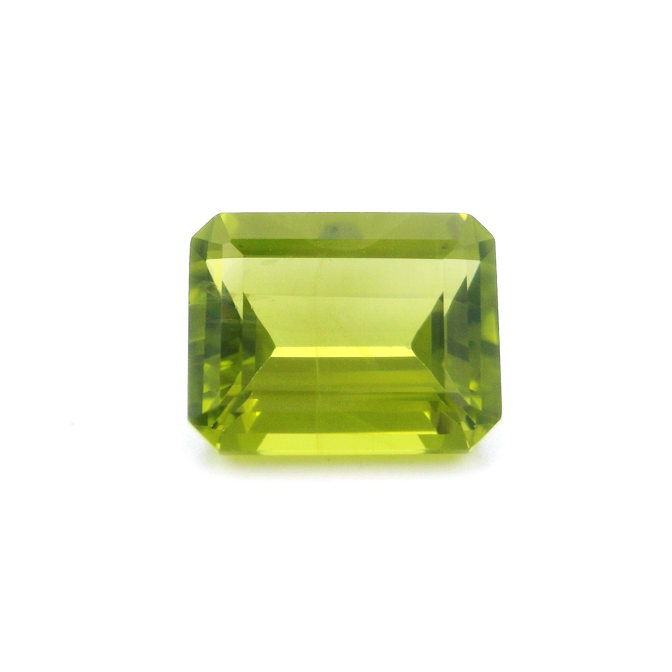 3.97 ct Peridot