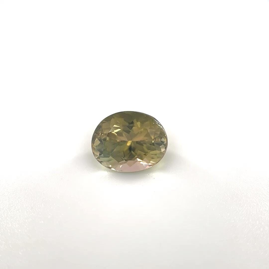 Turmalin 1,14 ct, zielony, szlif owalny