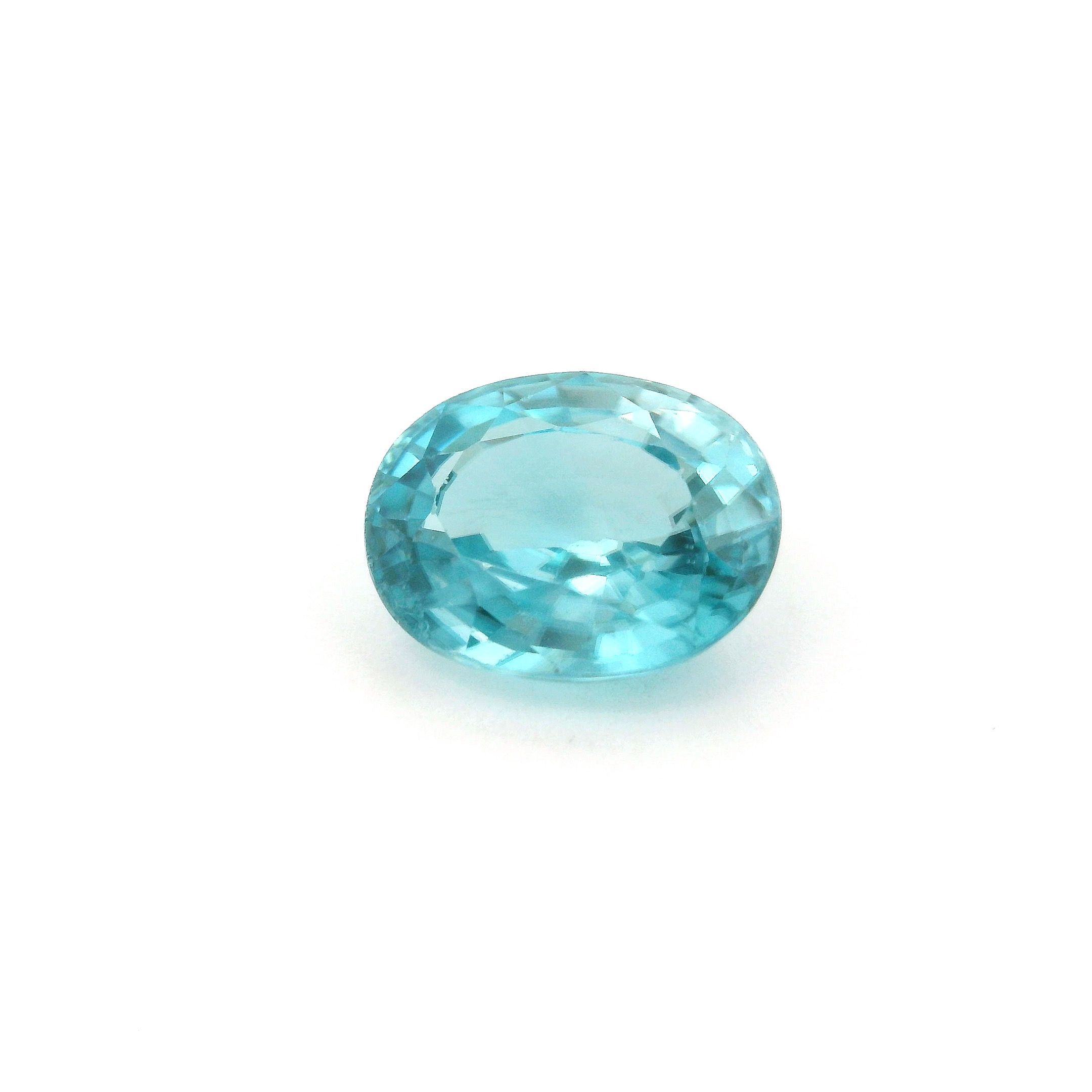 Cyrkon 4,19 ct, niebieski, szlif owalny