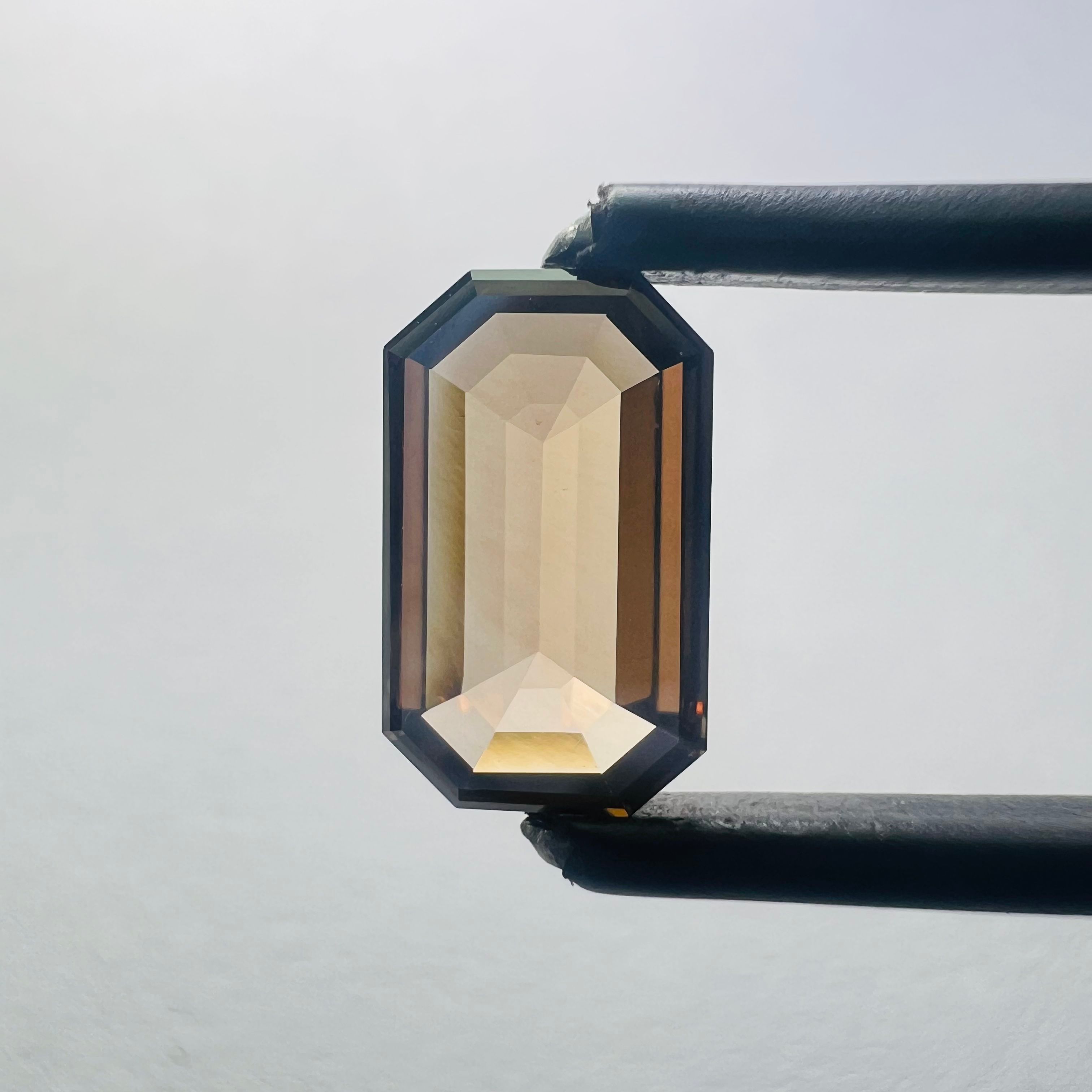 1.32 CT Brown EMERALD