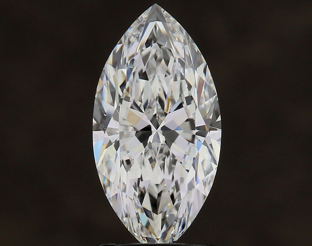 Prírodný diamant markíz,...