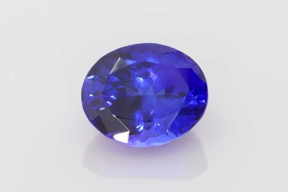 Tanzanit 8,88 ct, niebieski, szlif owalny