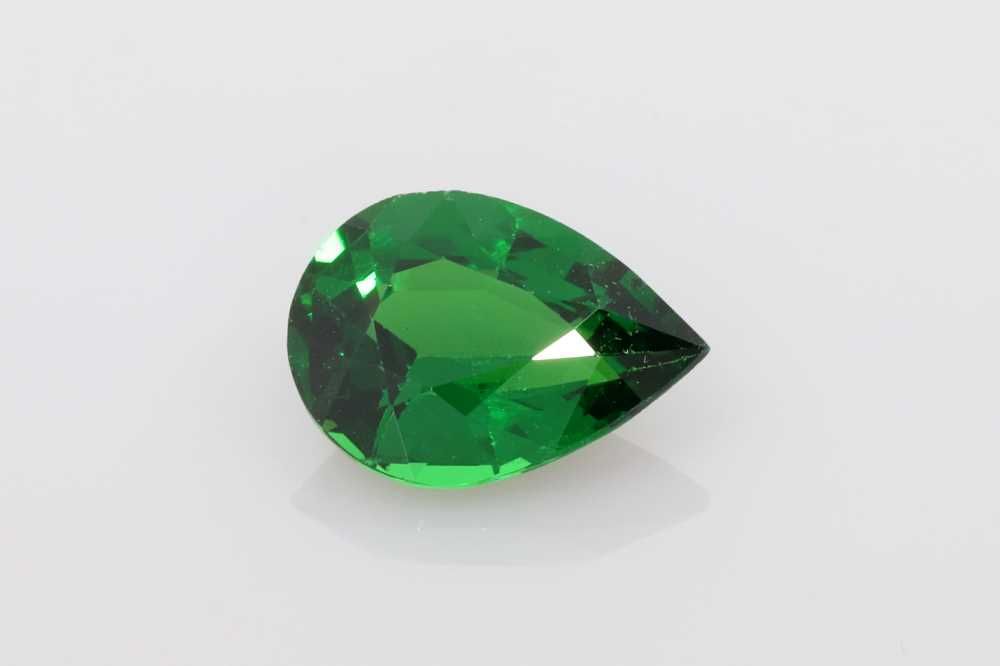 Granat 1,63 ct, zielony, szlif gruszka
