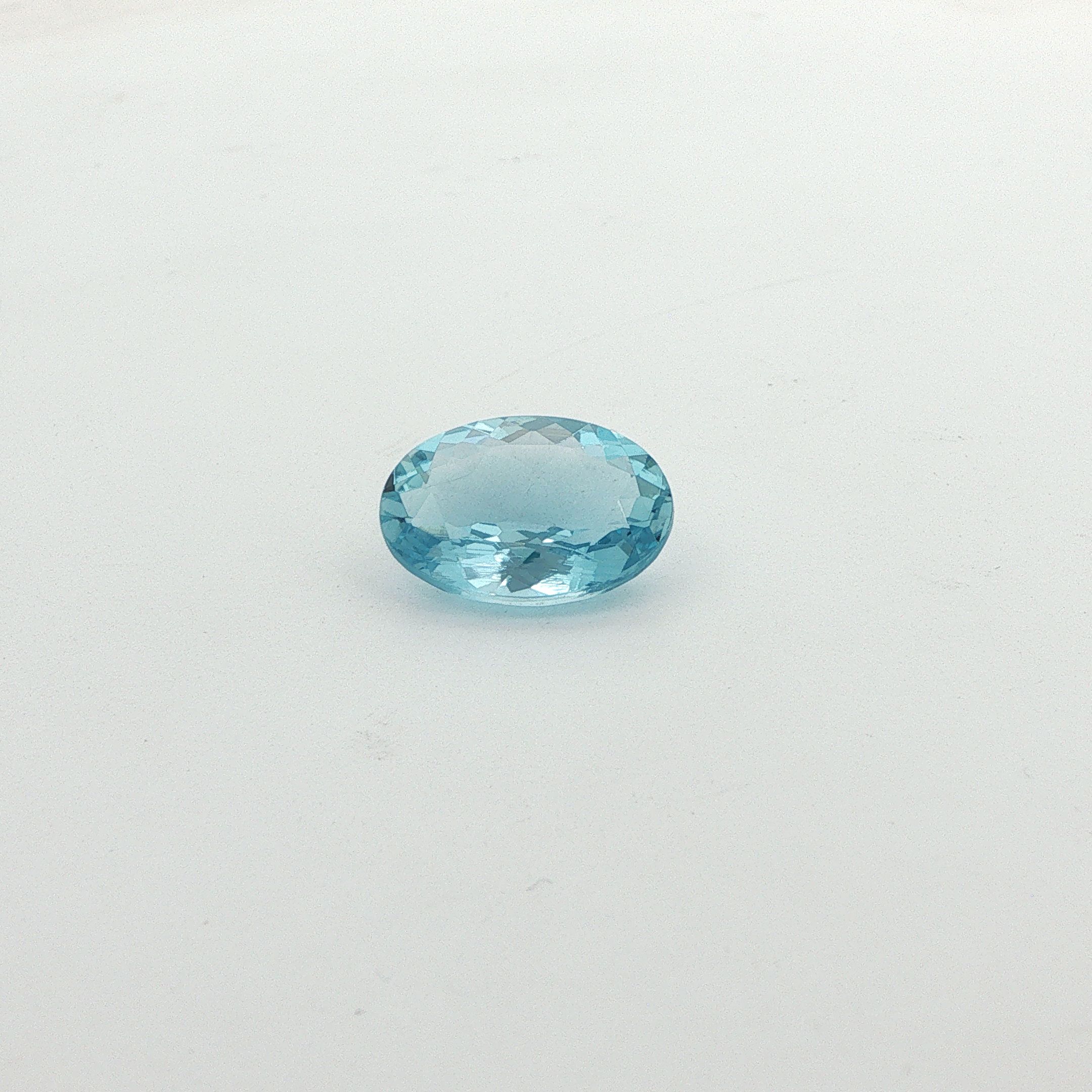 3.89 ct Oval aquamarine