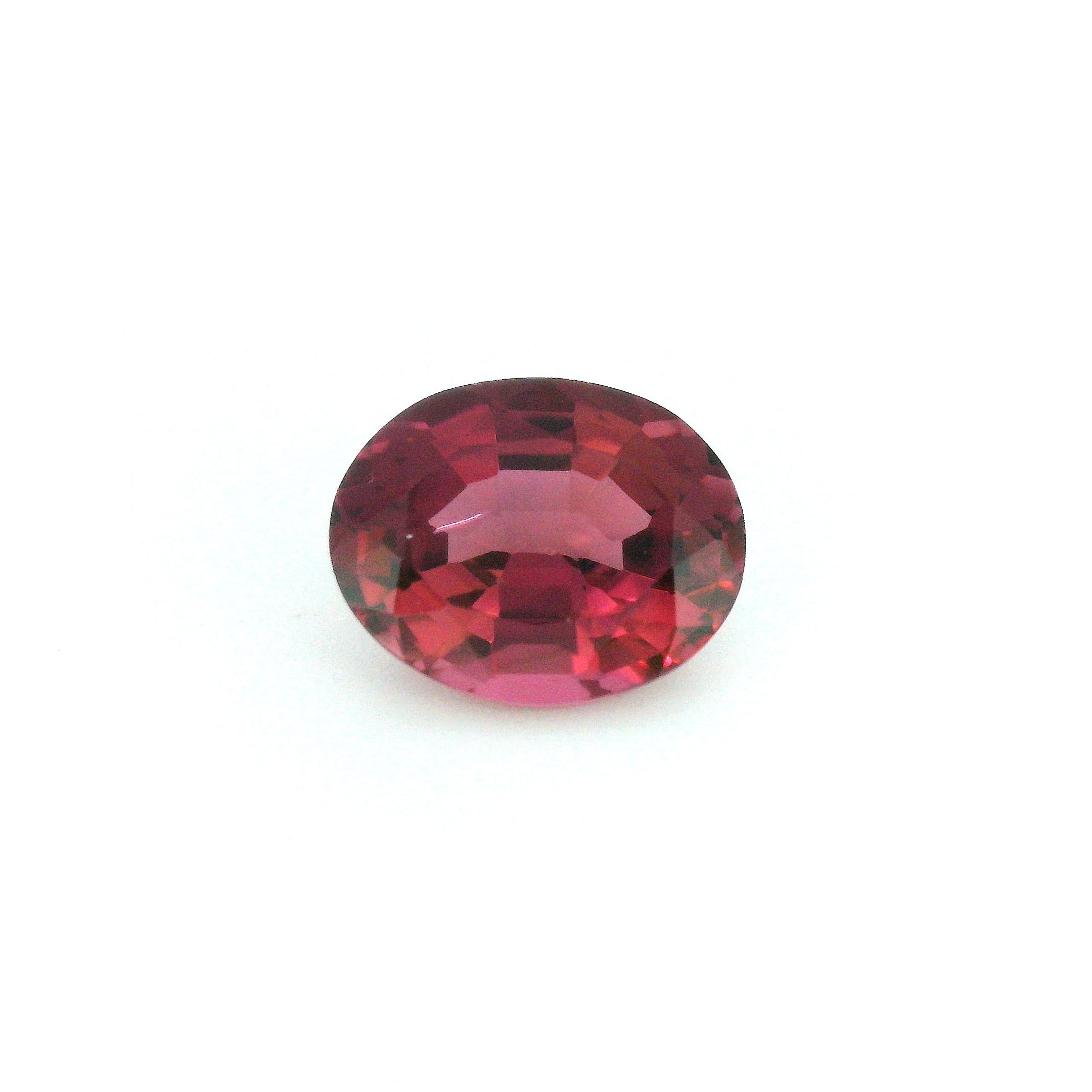 Turmalin 2,25 ct, różowy, szlif owalny