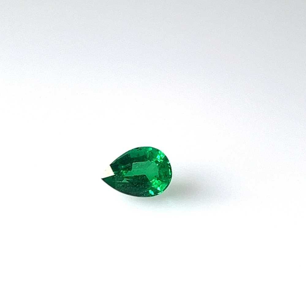 EMERALD Pear 0.72ct GREEN SI FACETED