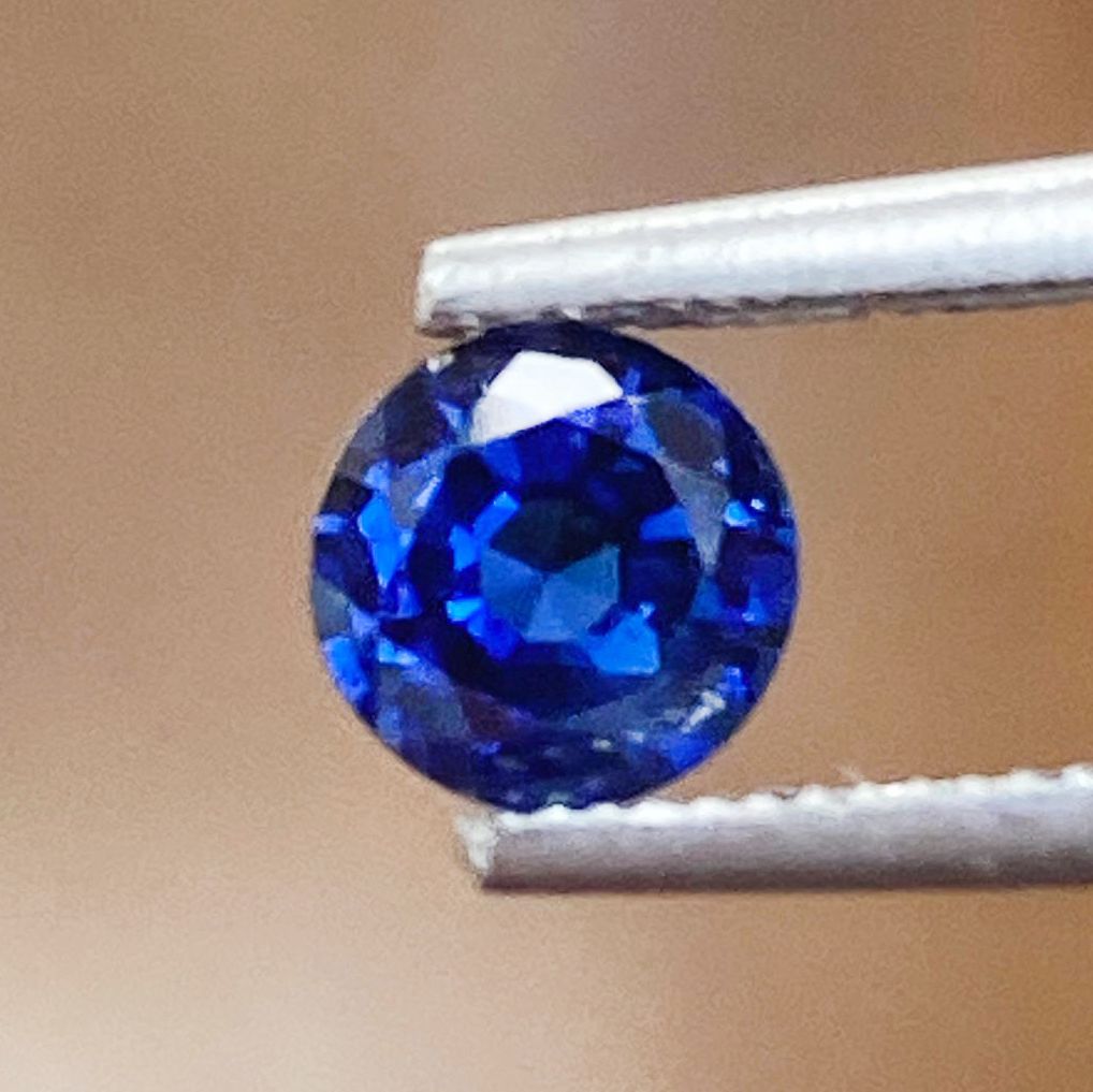 SAPPHIRE FACETED 0.57ct BLUE Blue EC SRILANKA HEATED