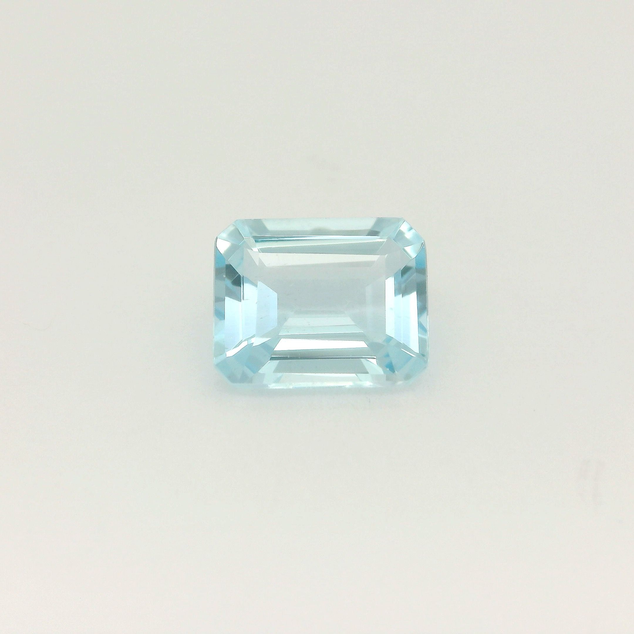 Akwamaryn 2,72 ct, niebieski, szlif ośmiokątny