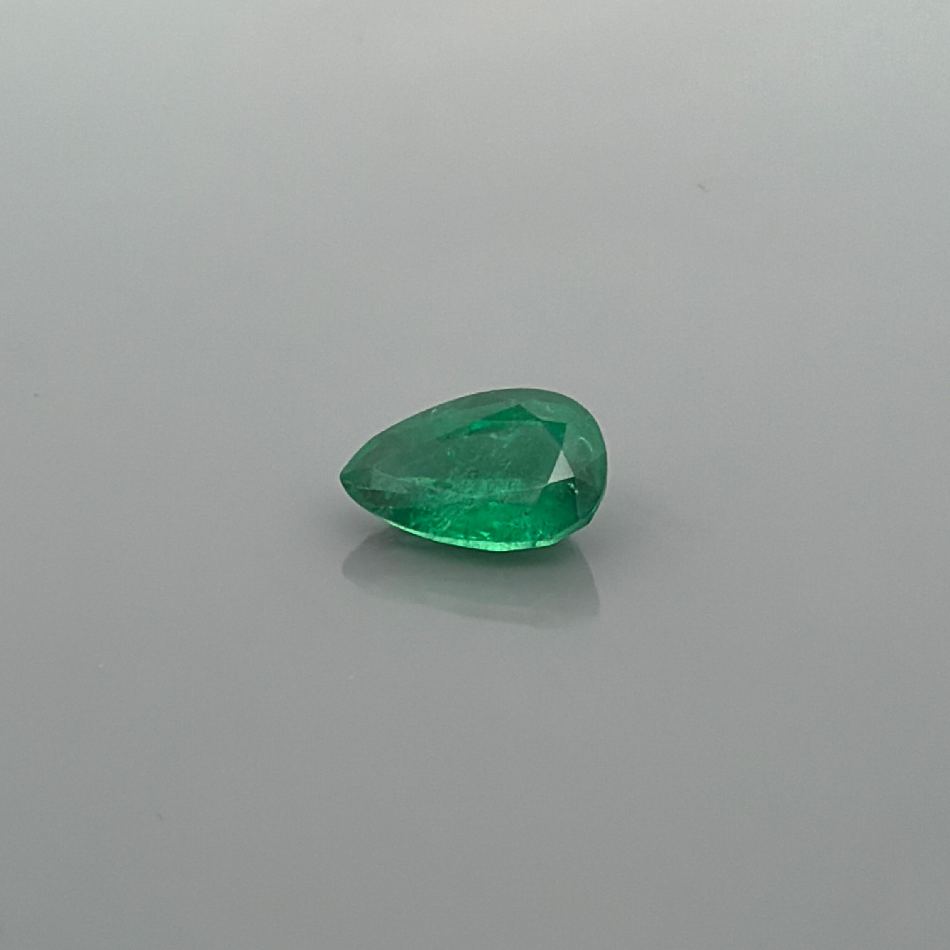 1.75 ct Pear Emerald