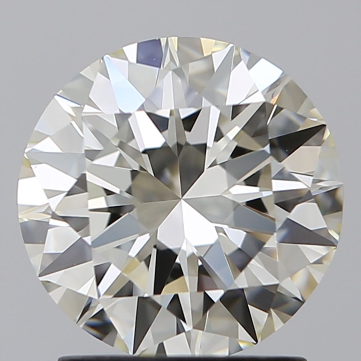 Prírodný diamant okrúhly...