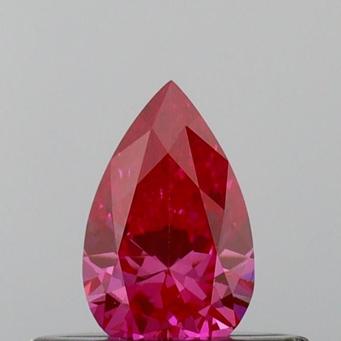 0.31 CT Fancy Vivid Pink PEAR
