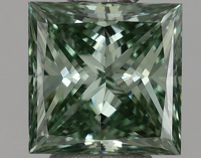 0.46 CT Fancy Vivid Green PRINCESS