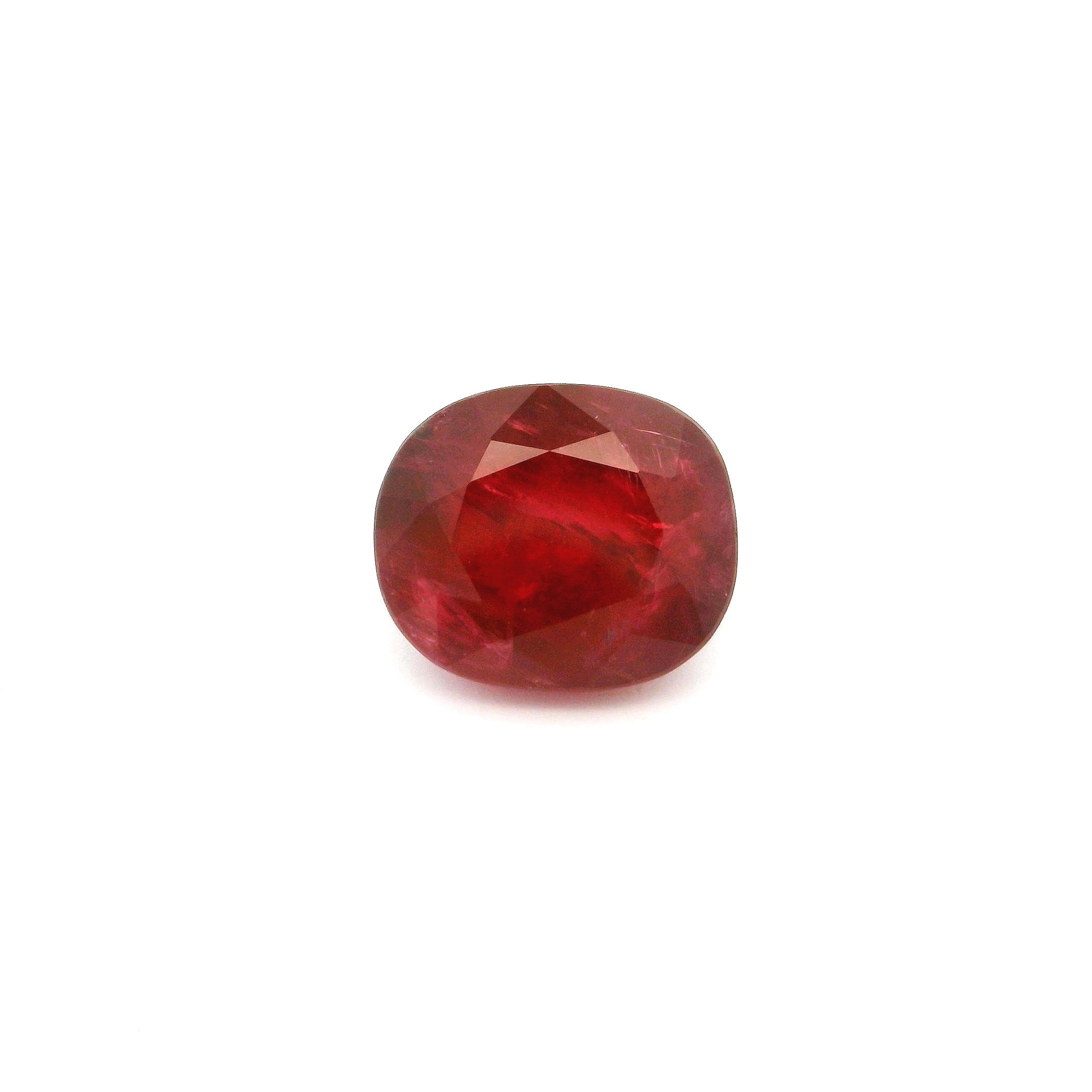 Rubin 4,13 ct, czerwony, szlif cushion