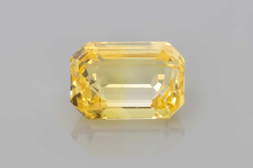 5.06 ct Sapphire