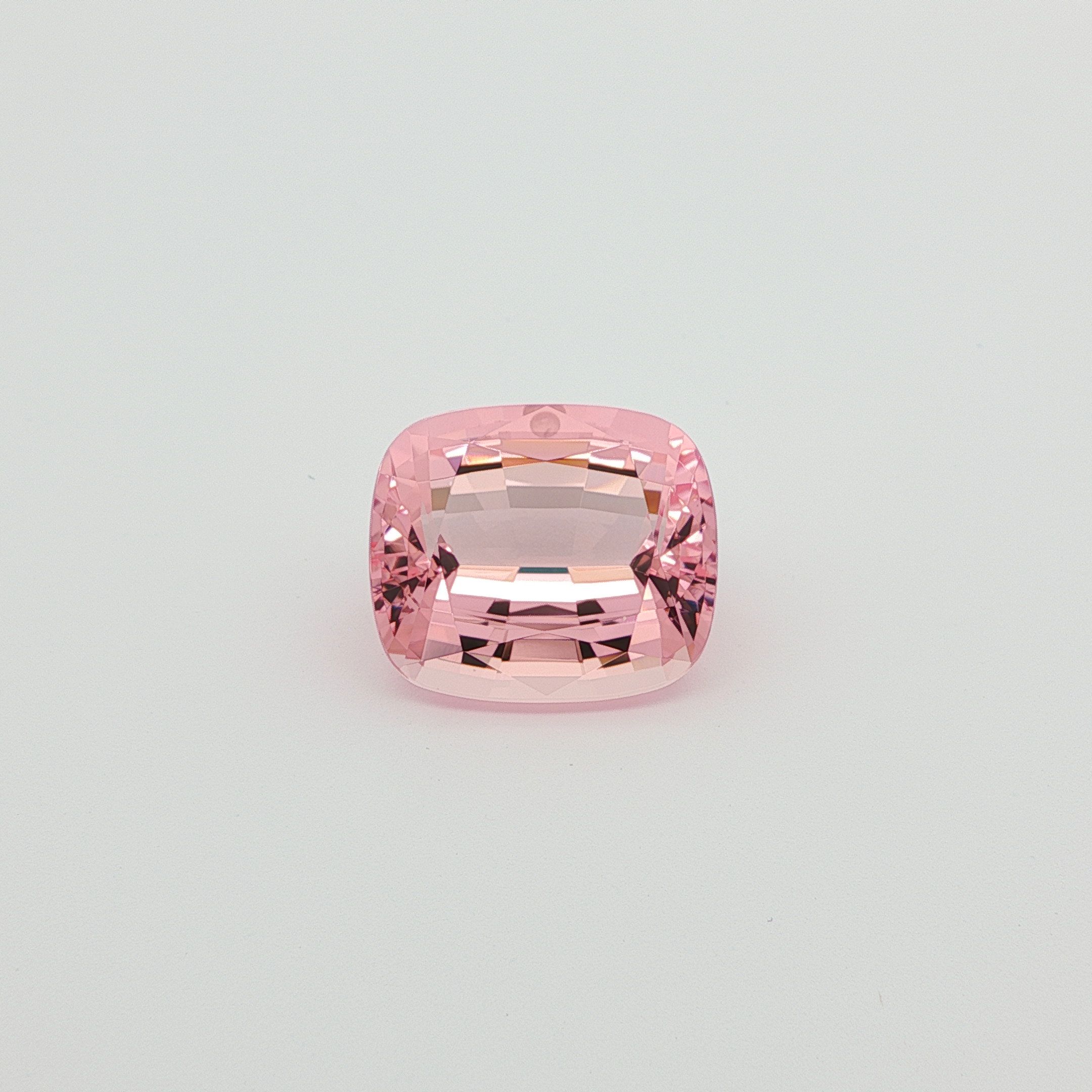 Morganit 15,18 ct, różowy, szlif cushion