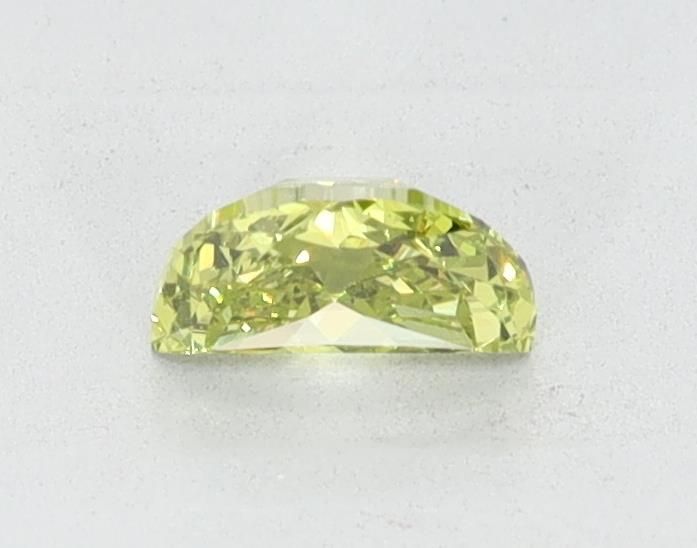 HALF MOON 0.42ct Green VS2 – VG EX MED