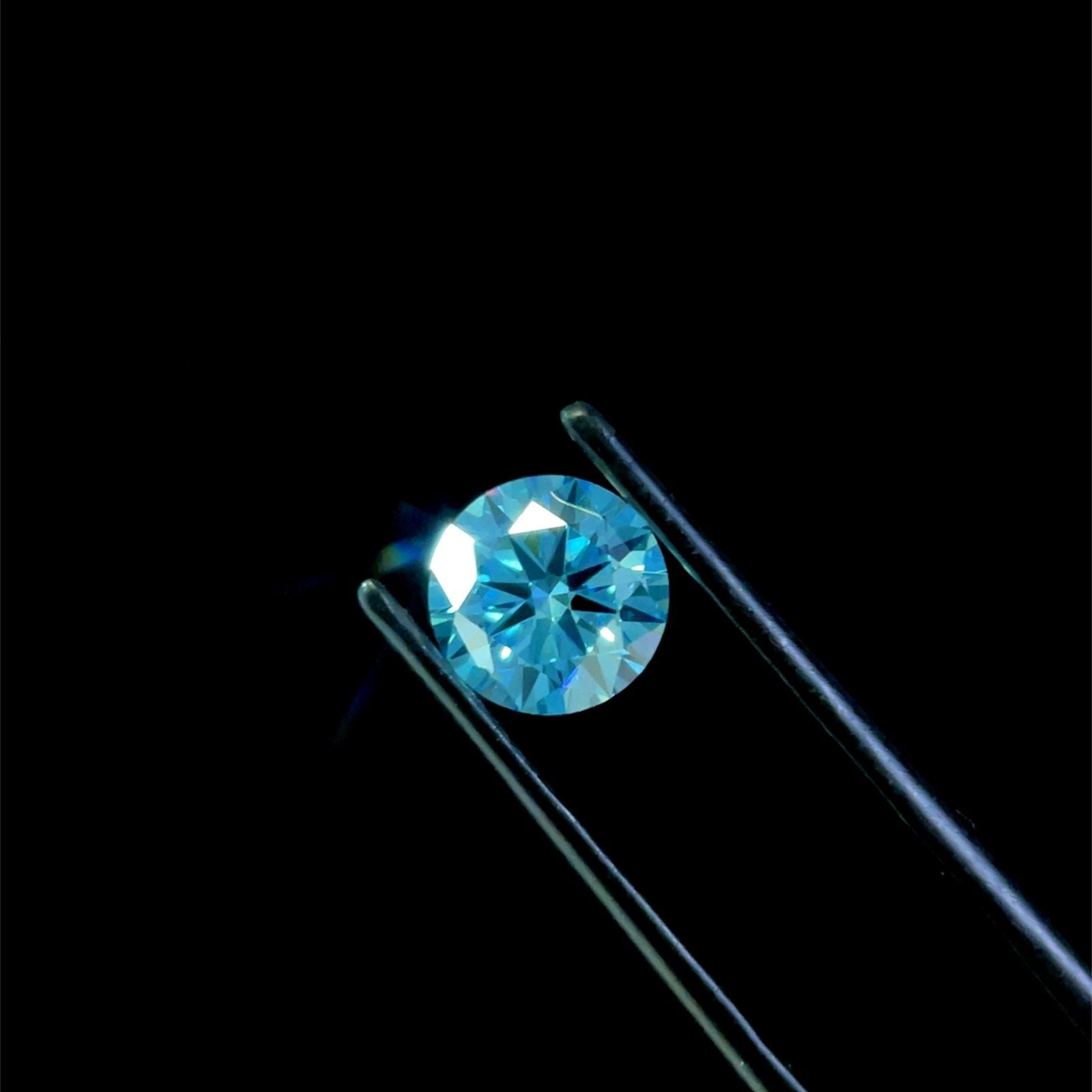 1.49 Carat · Fancy Vivid · VVS2
