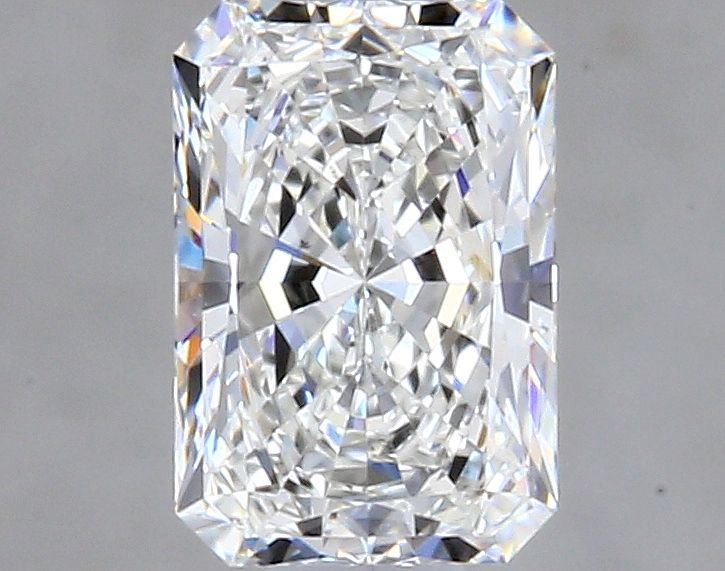 Prírodný diamant radiant,...