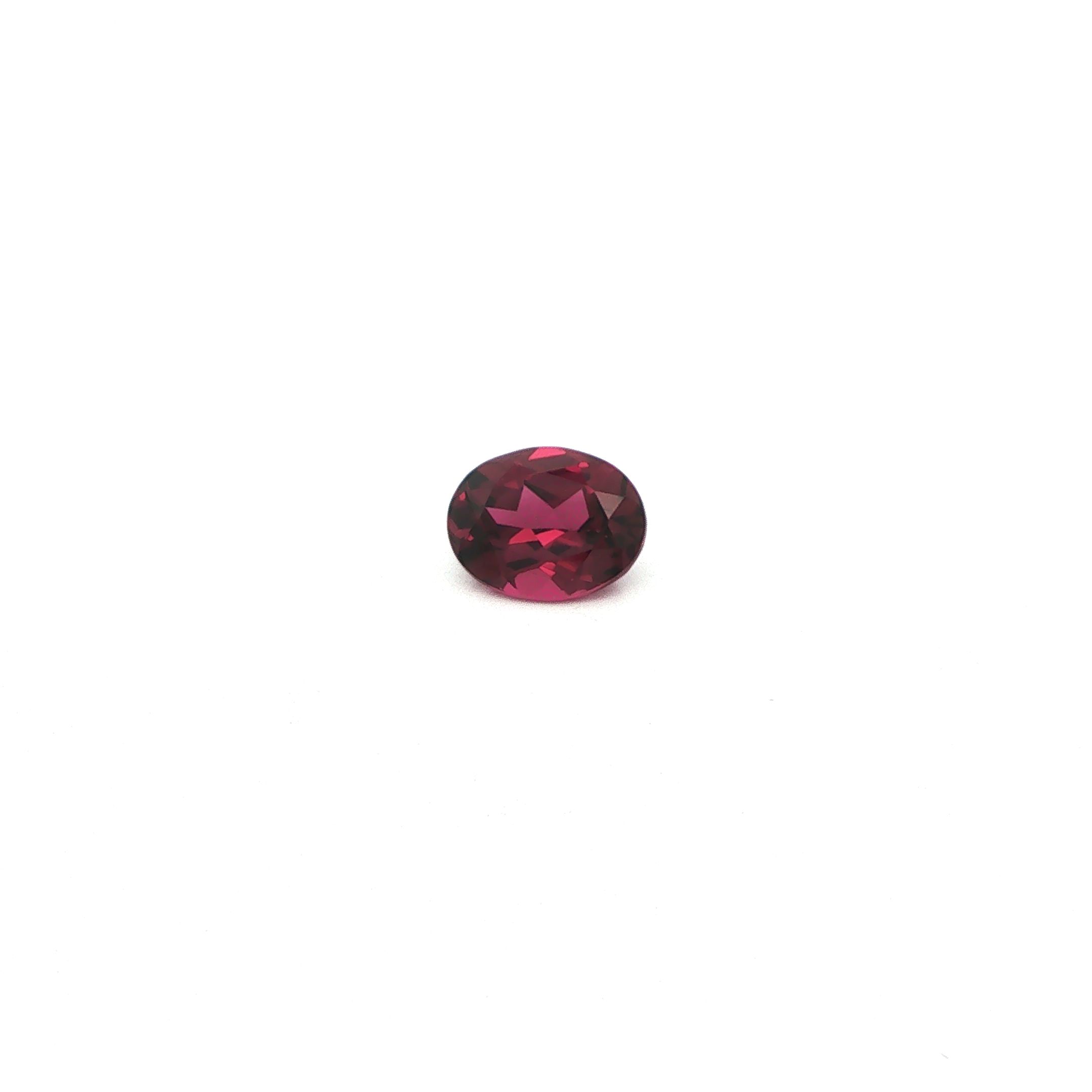 2.37 ct Oval garnet