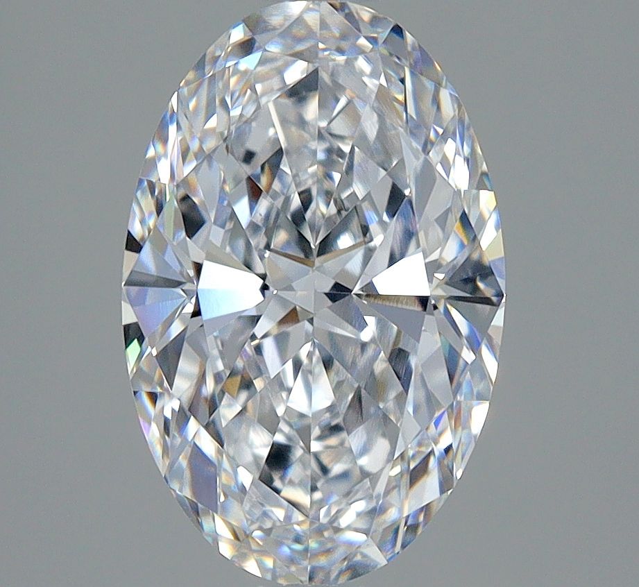 Prírodný diamant oval, FL,...