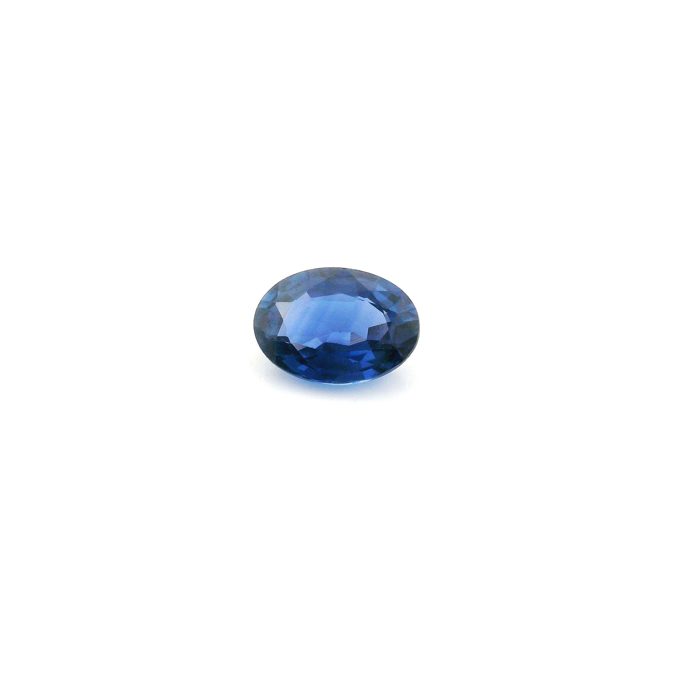 0.92 ct Oval sapphire