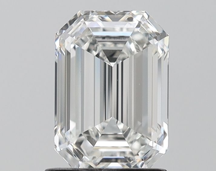 1.55 carat f IF EX Cut IGI emerald diamond