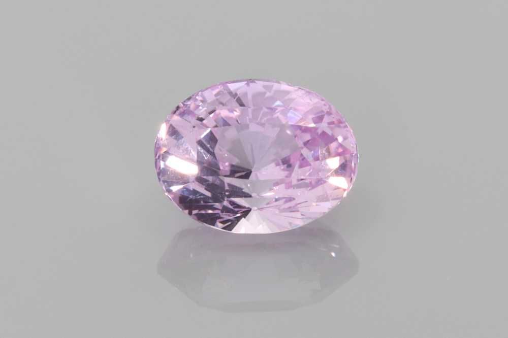 SAPPHIRE FACETED 2.11ct PINK Very Light PINK SI SRILANKA HEATED