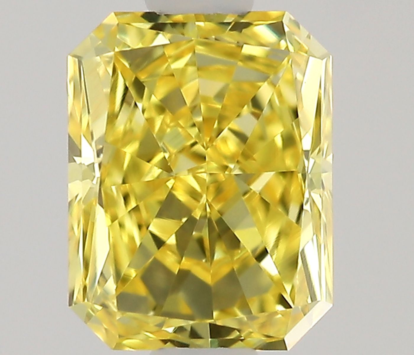 0.46 CT Fancy Intense Yellow RADIANT