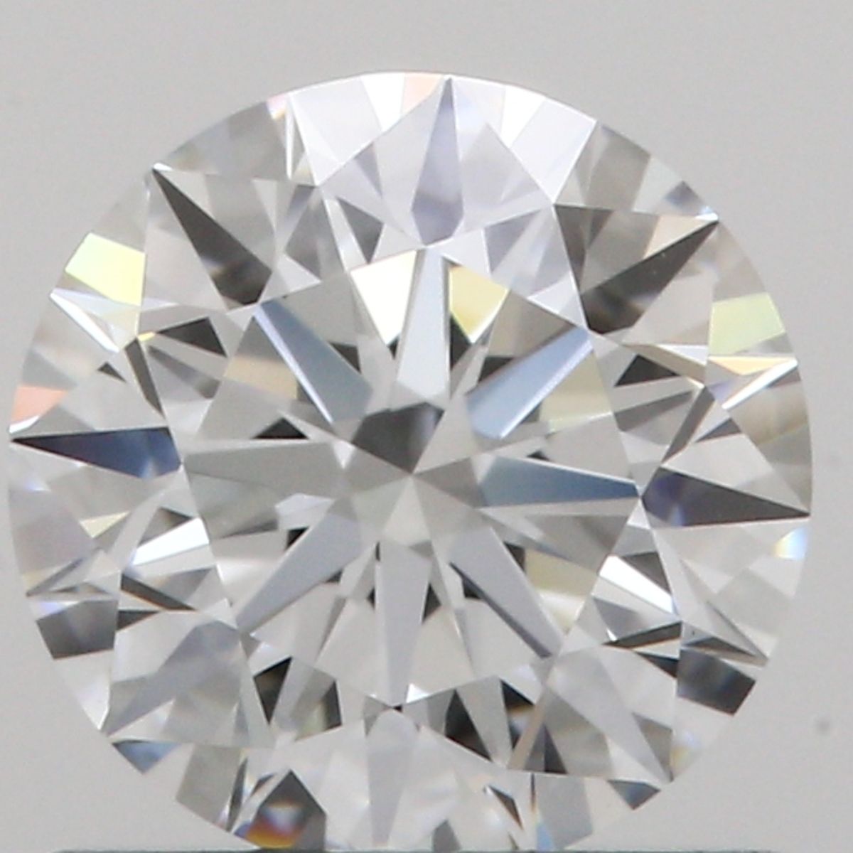 Prírodný diamant okrúhly...