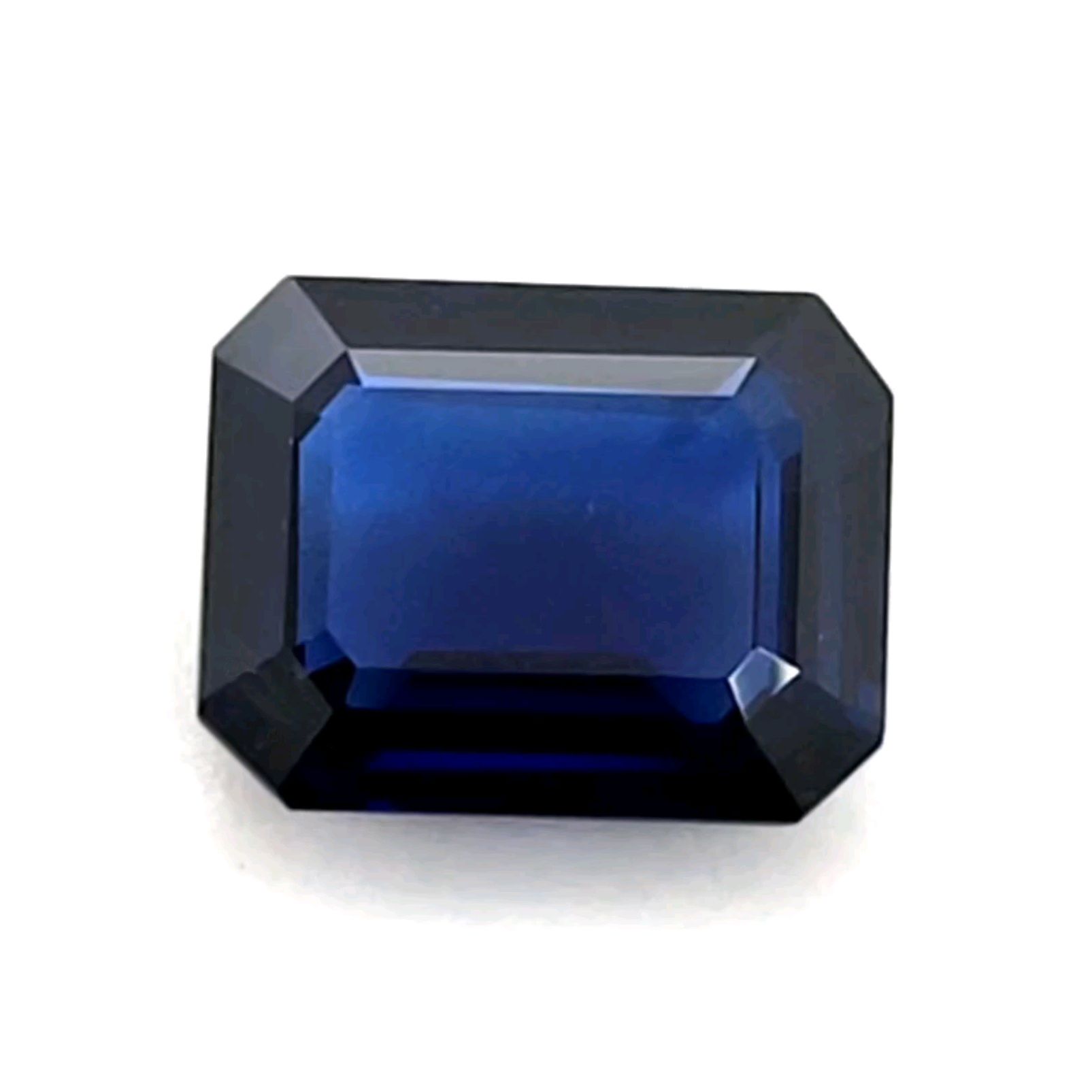 SAPPHIRE FACETED 4.06ct BLUE Blue EC THAILAND HEATED