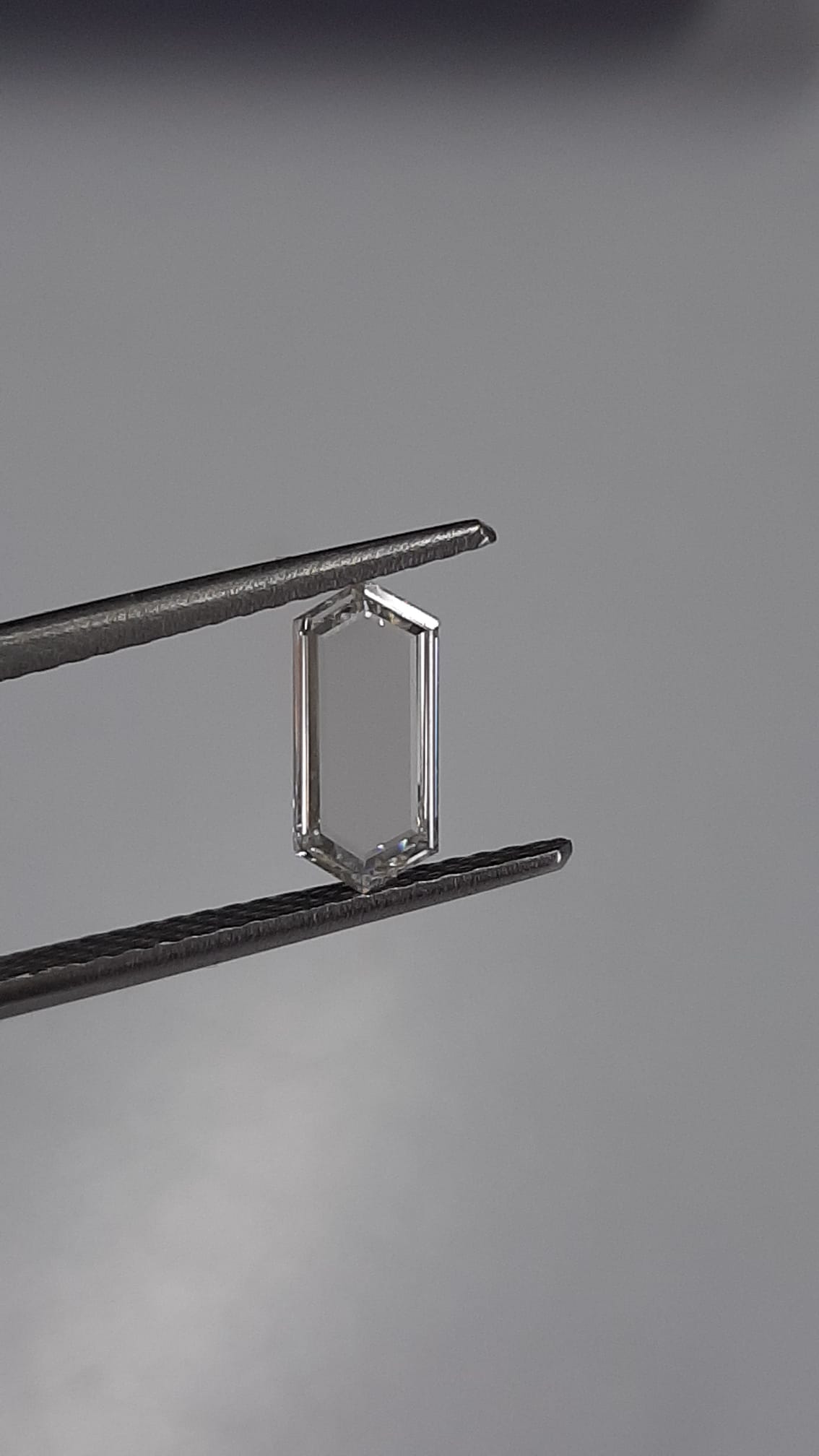 Prírodný diamant hexagonal,...