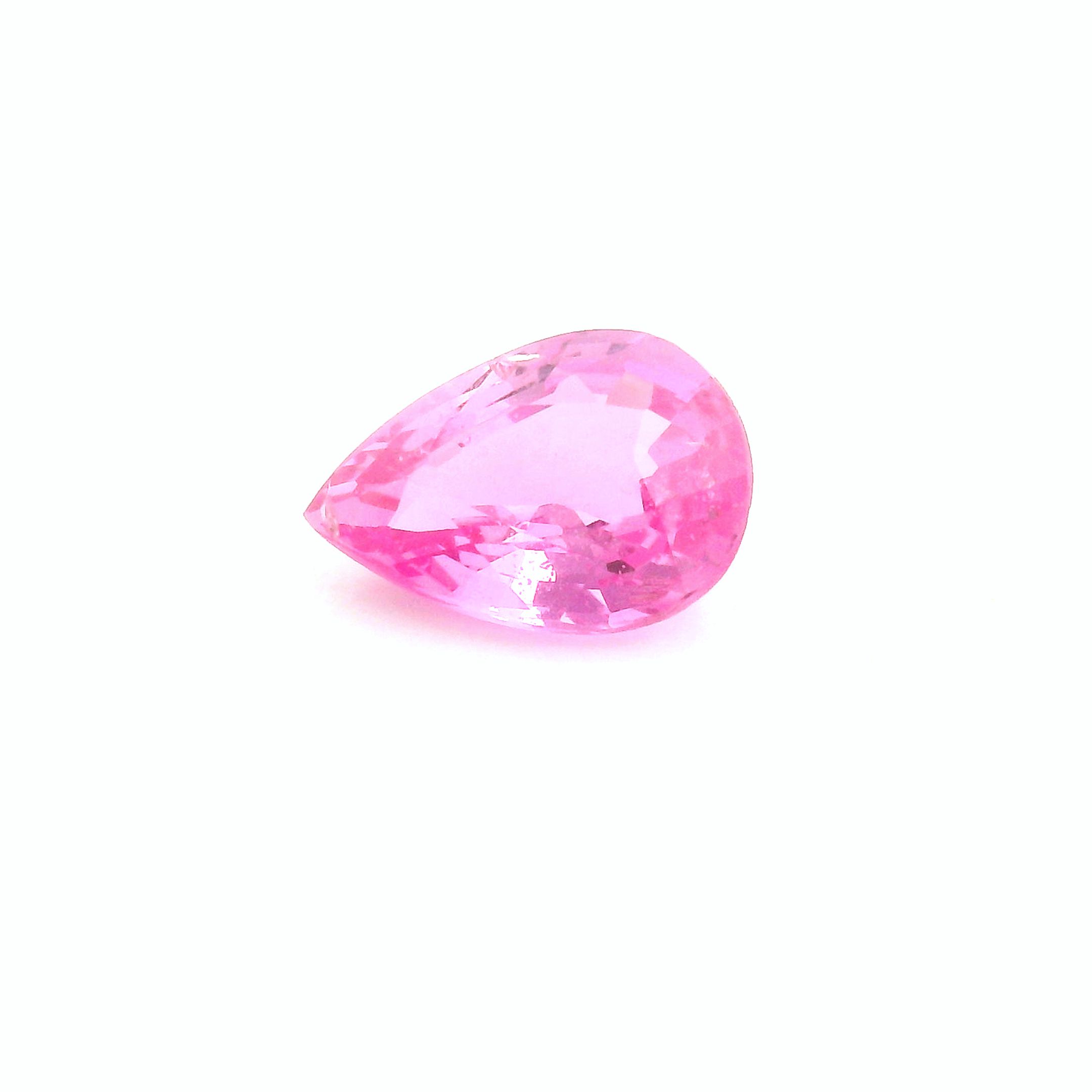 0.7 ct Pear sapphire