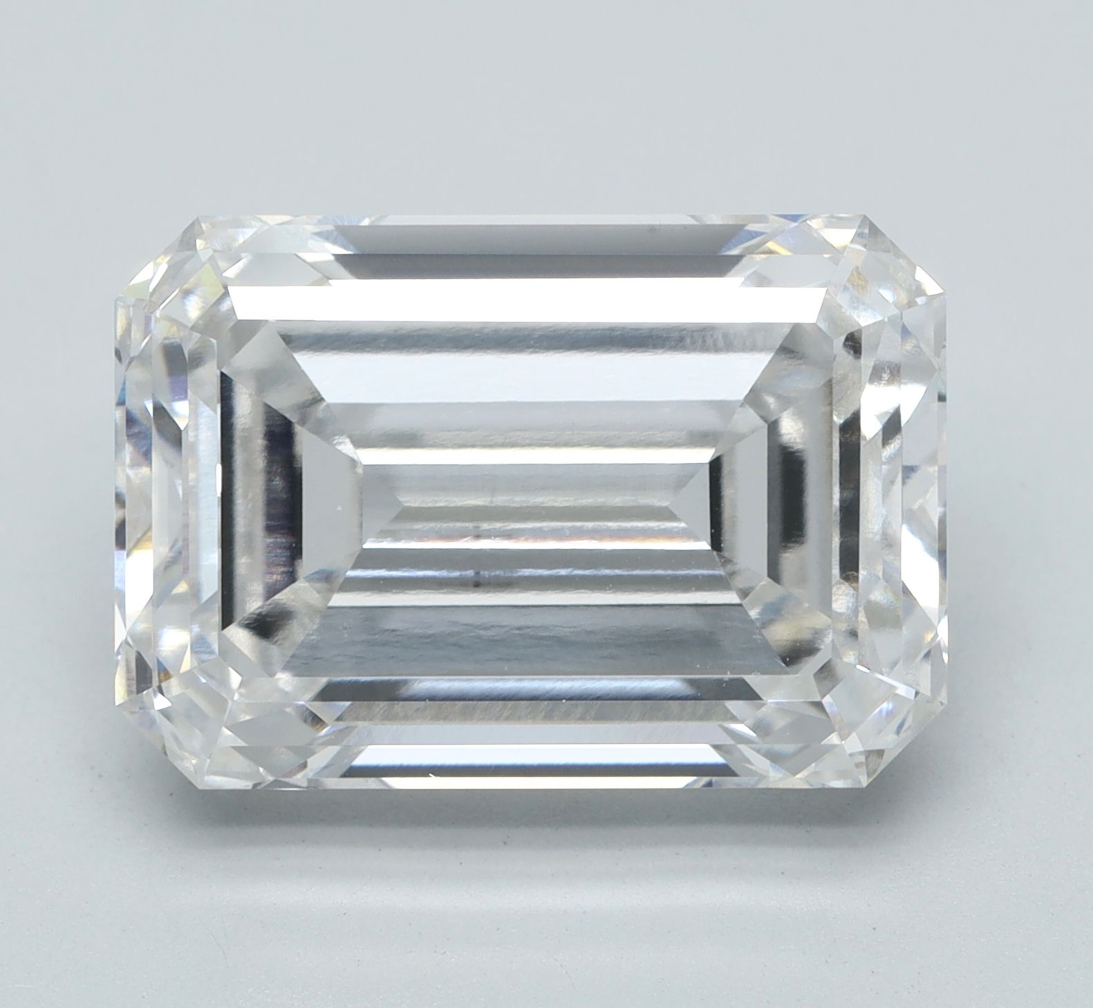 EMERALD 7.45ct G VVS2 – EX EX NON