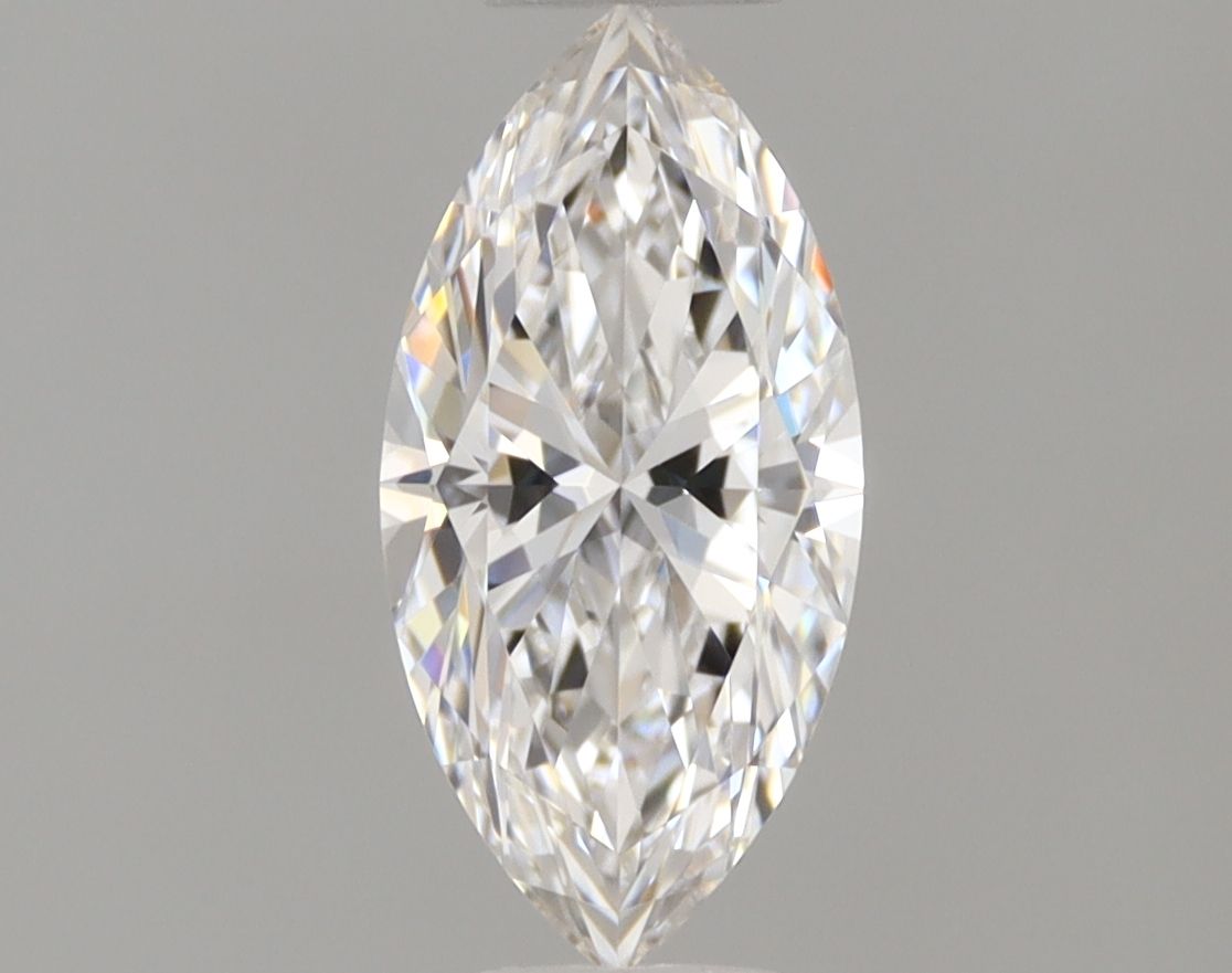 Prírodný diamant markíz,...