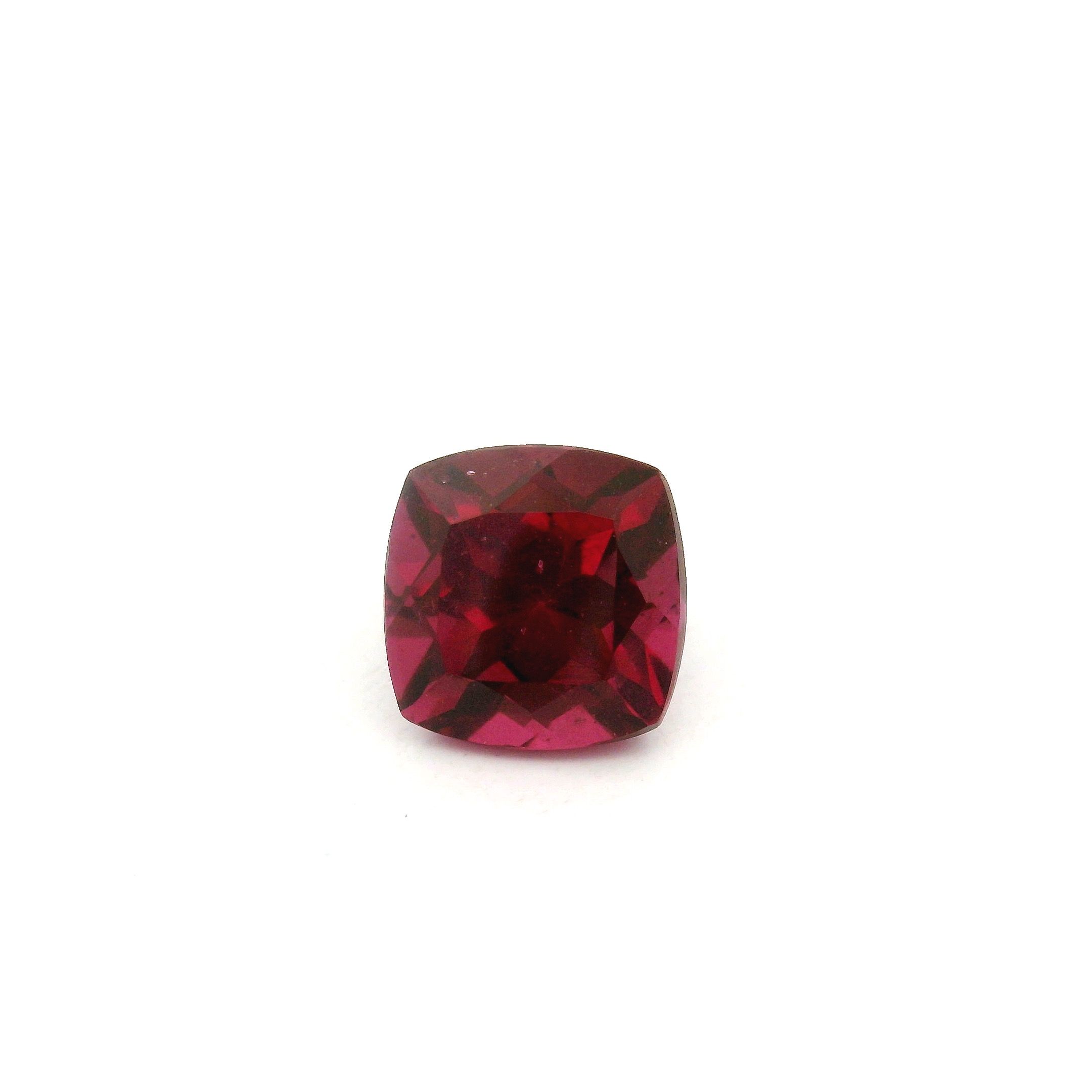Granat 2,31 ct, purpurowy, szlif cushion