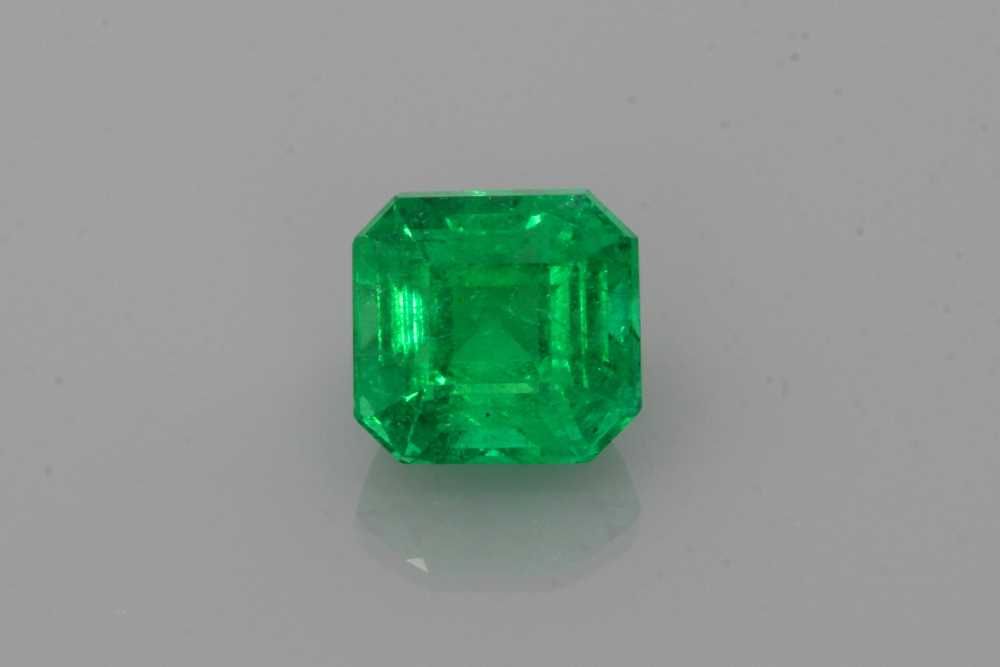 Szmaragd 1,13 ct, zielony, szlif asscher