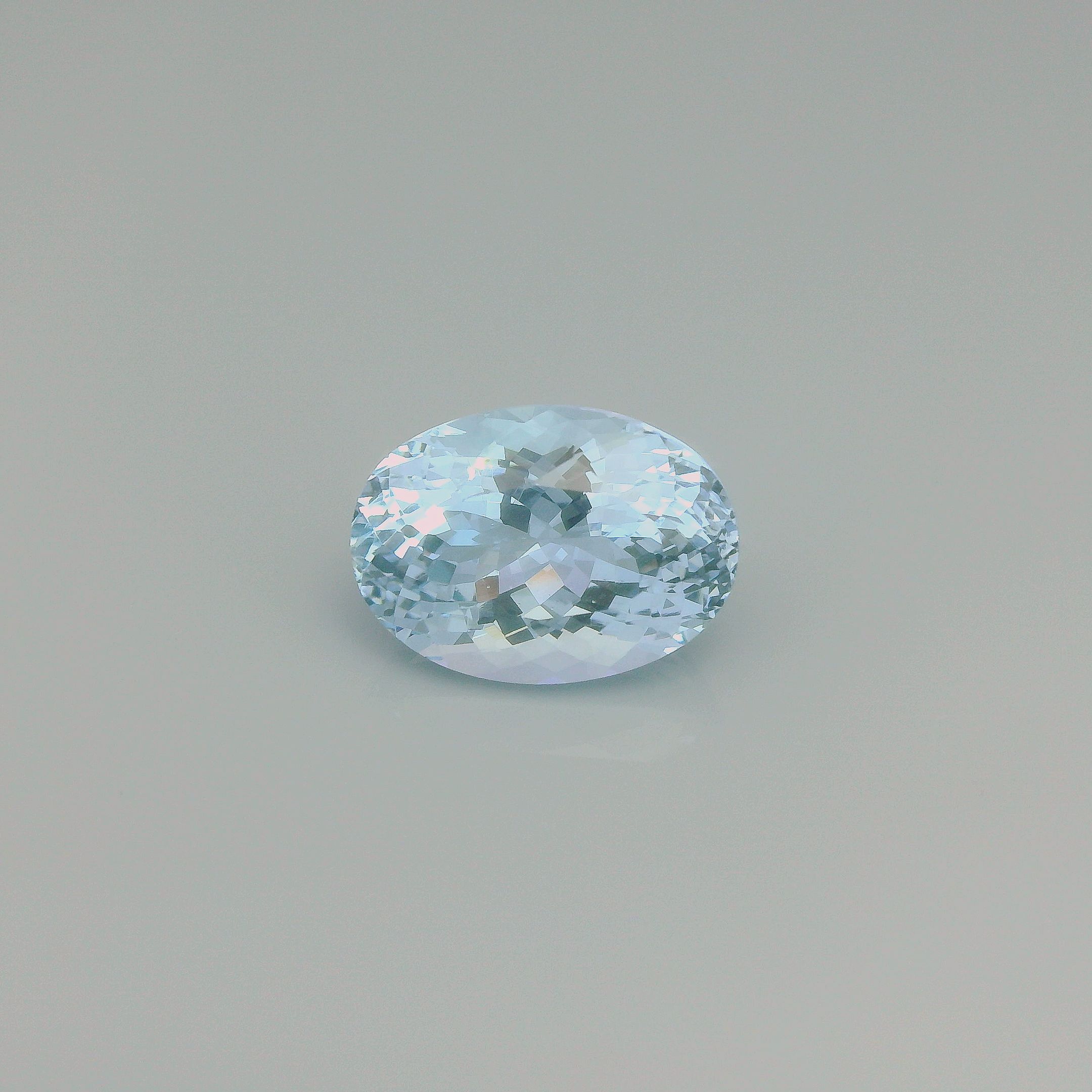 6.41 ct Oval Aquamarine