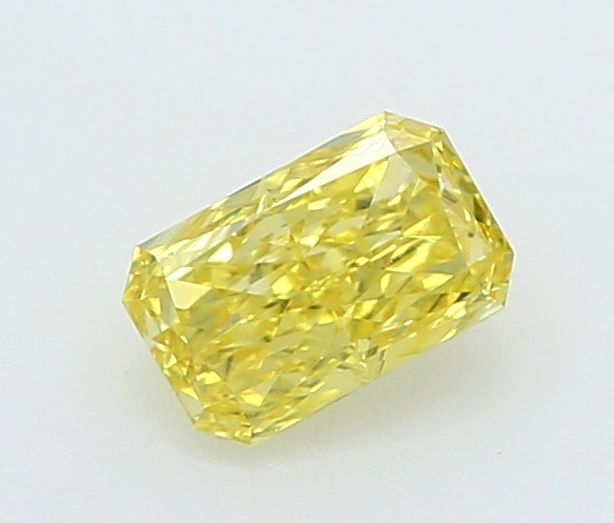 0.18 CT Fancy Vivid Yellow RADIANT