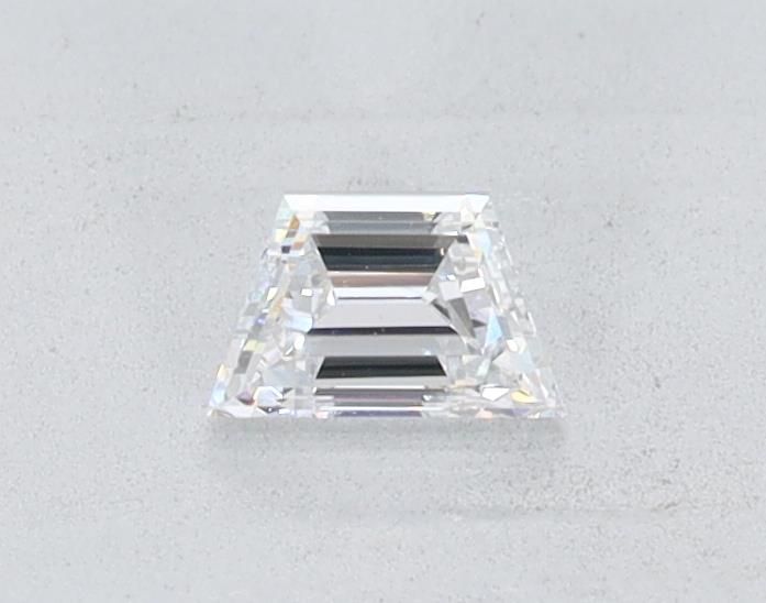 TRAPEZOID 0.28ct F VS1 – VG EX MED