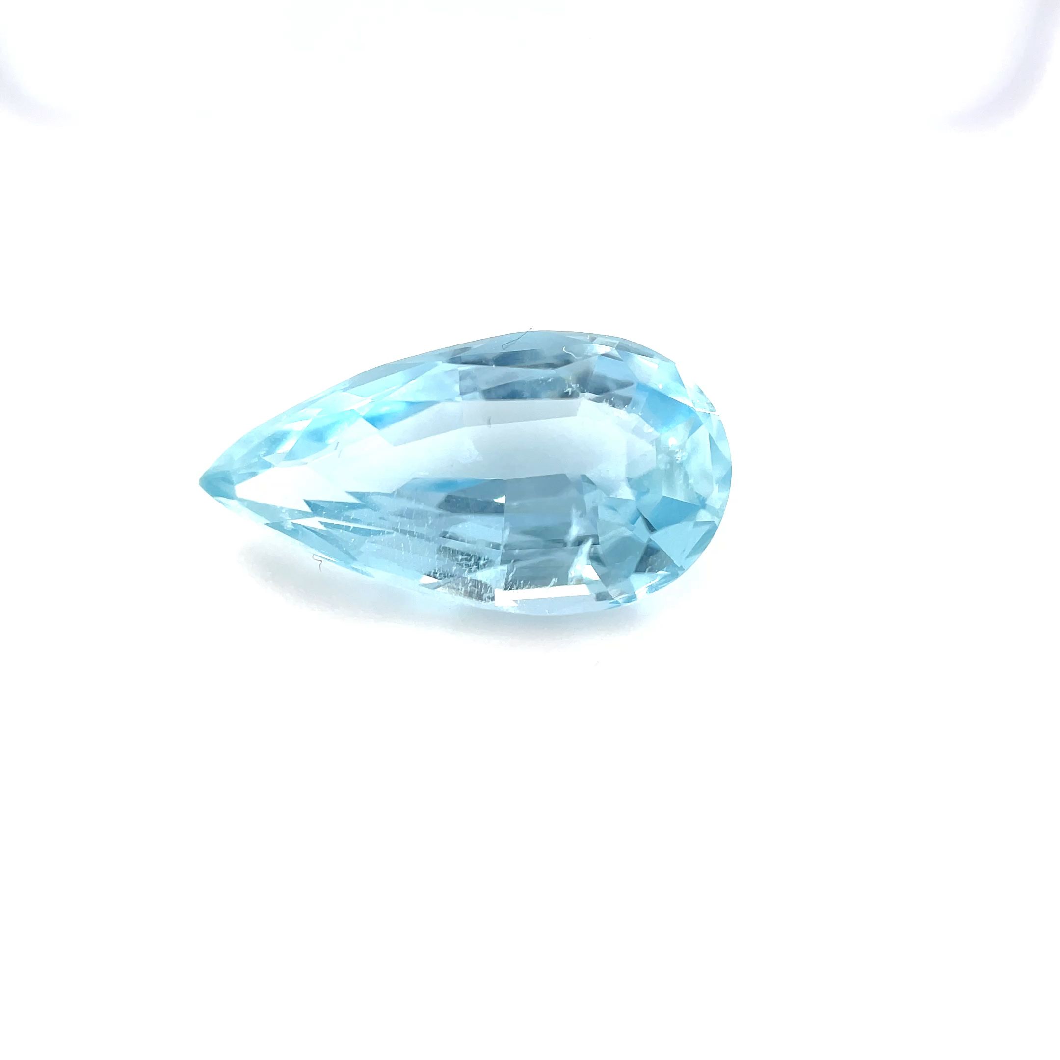Akwamaryn 4,67 ct, niebieski, szlif gruszka