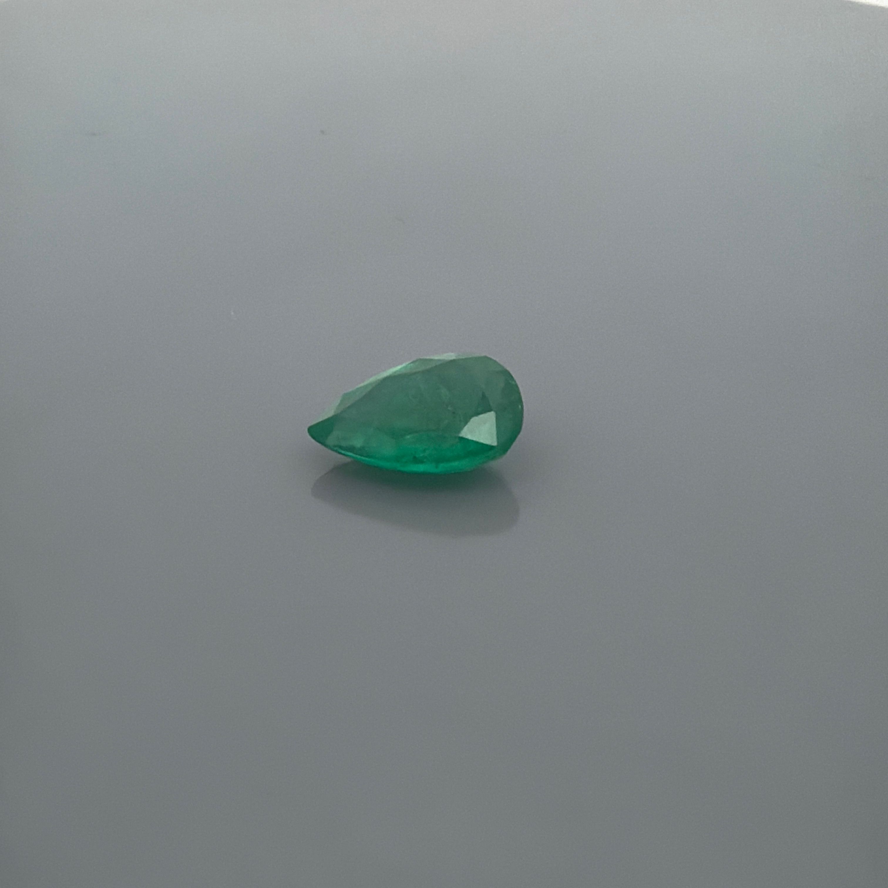 2.76 ct Pear Emerald