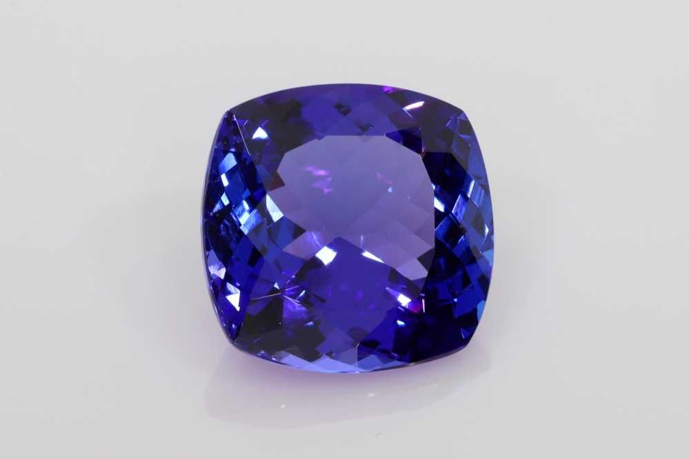 Tanzanit 24,76 ct, niebieski, szlif cushion