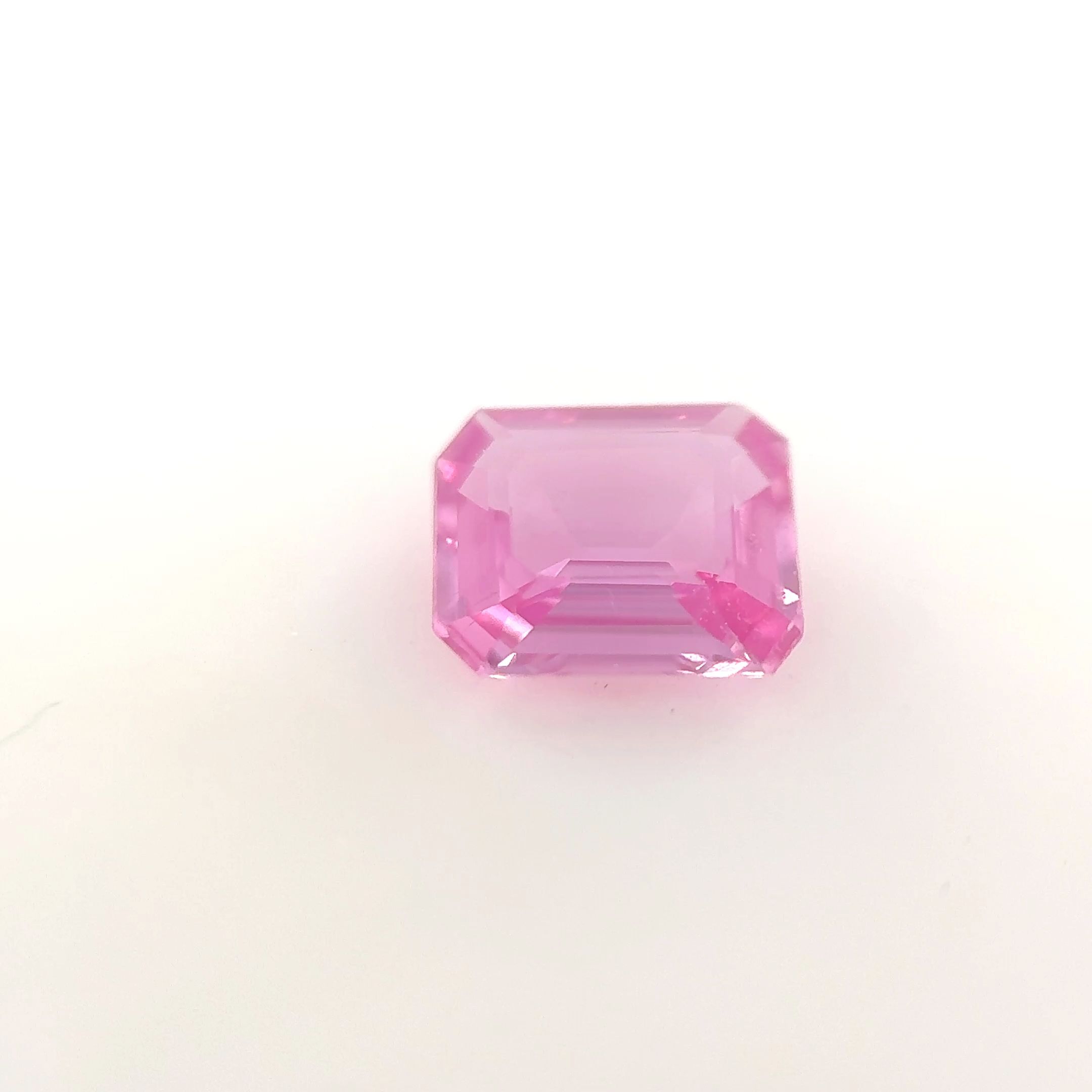 SAPPHIRE FACETED 0.58ct PINK Vivid light EC SRILANKA HEATED