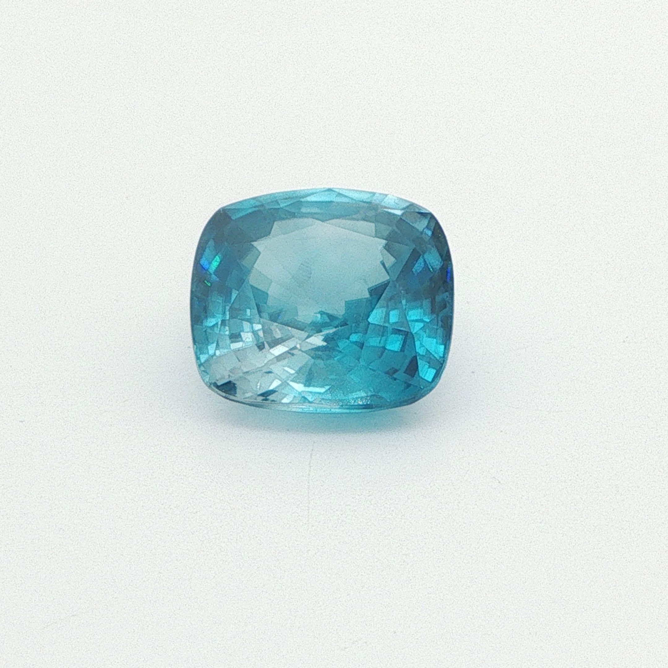 Cyrkon 11,41 ct, niebieski, szlif cushion