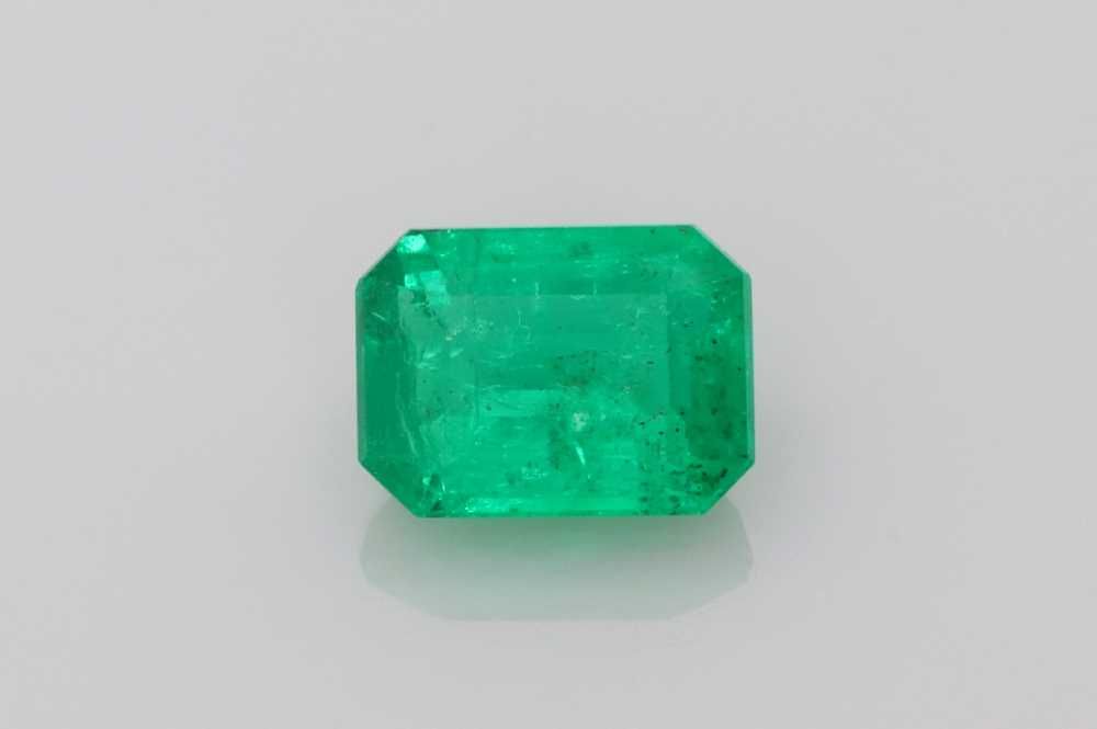 Szmaragd 1,58 ct, zielony, szlif szmaragdowy